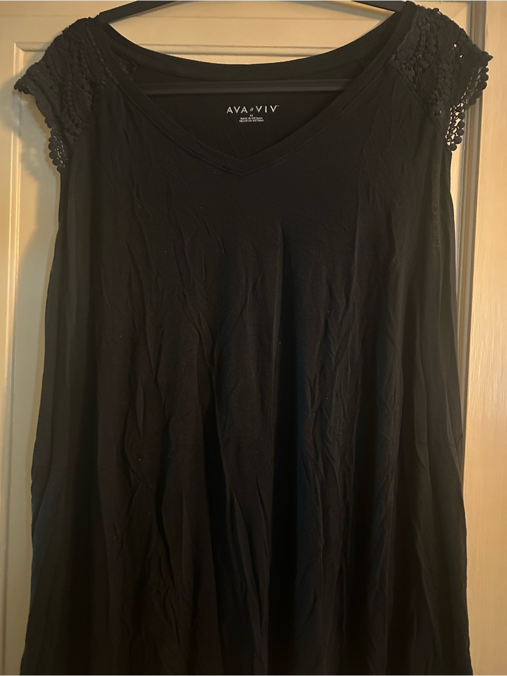 Ava & Viv Black Crochet-Trim V-Neck Women's sleeveless Top - Picture 2 of 7